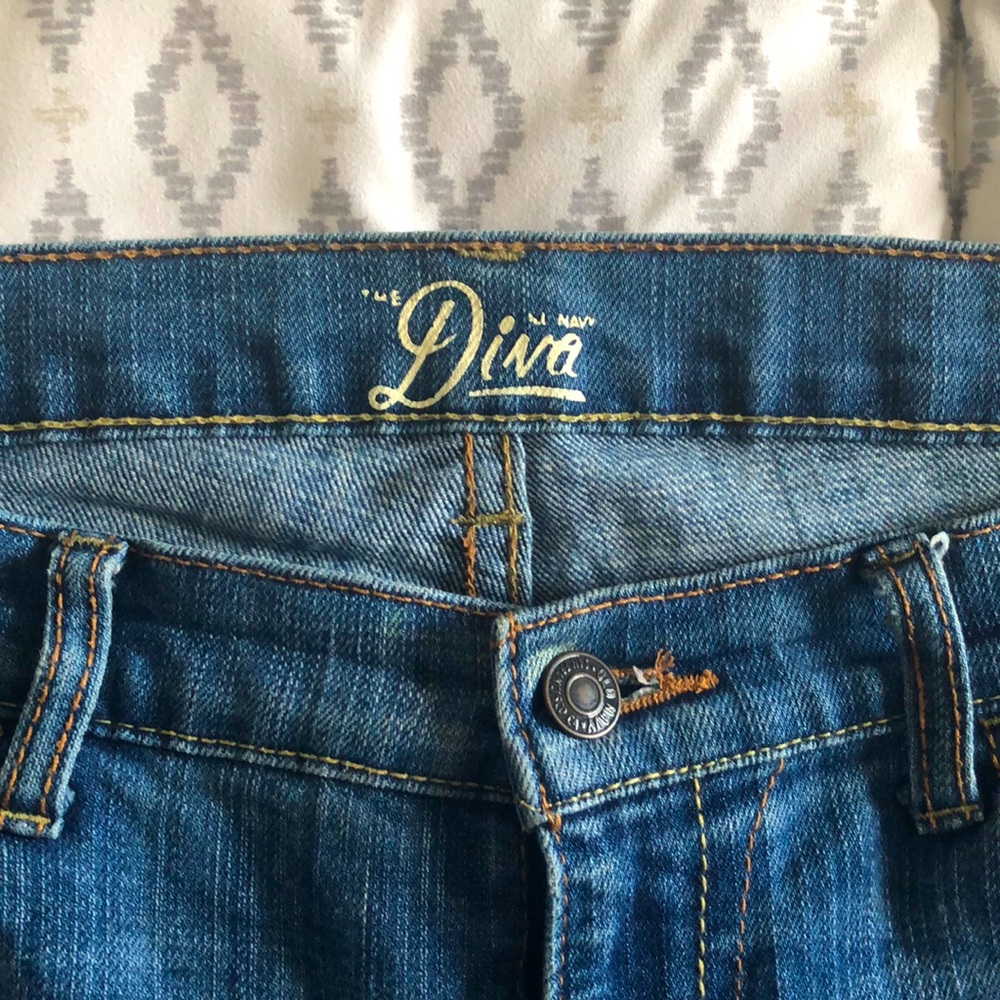 Old Navy jeans- The Diva - size 8 short